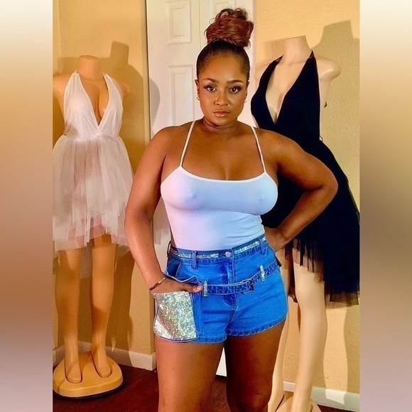 DENIM BLING BELT POCKET SHORT SHORTS - Picture 2 of 3